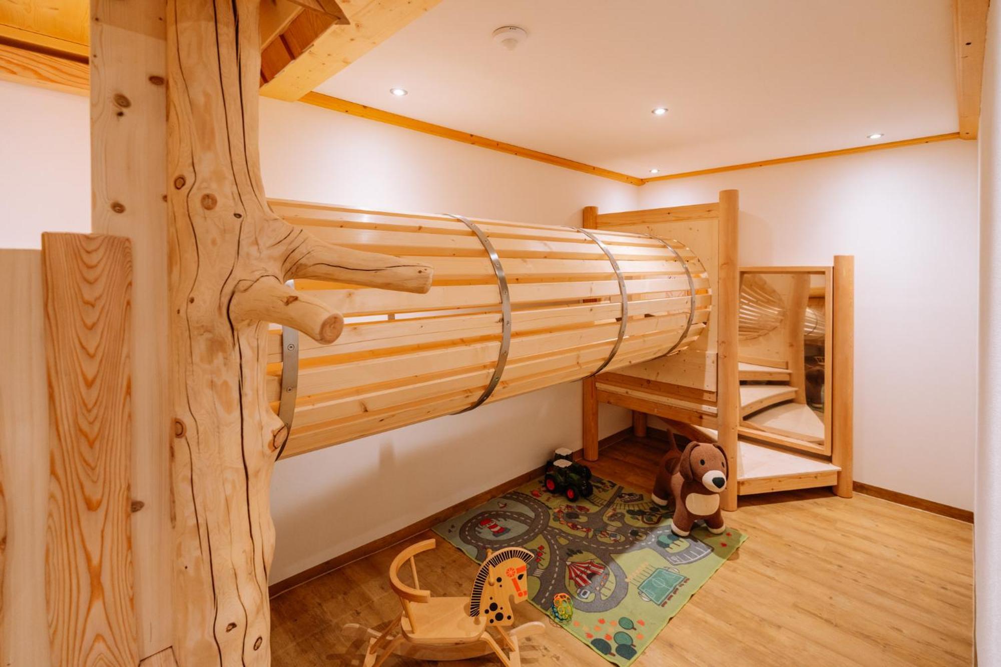 Hotel Sperlhof Виндишгарстен Экстерьер фото