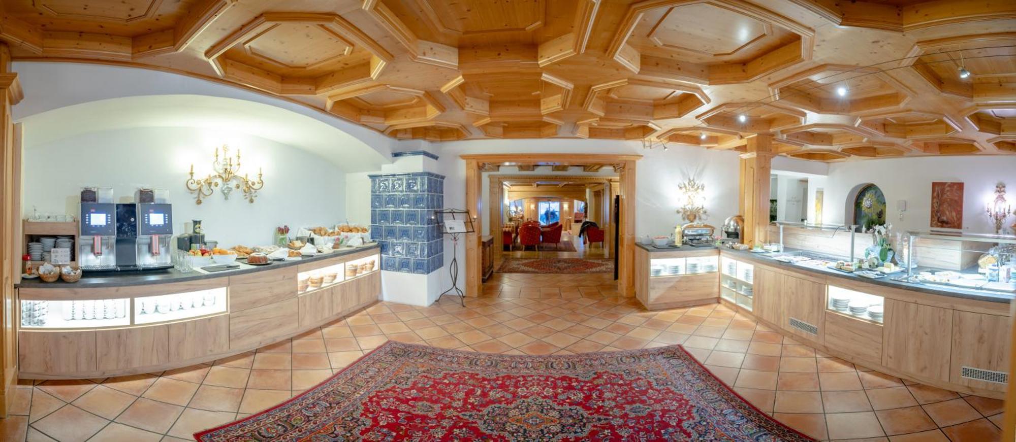 Hotel Sperlhof Виндишгарстен Экстерьер фото