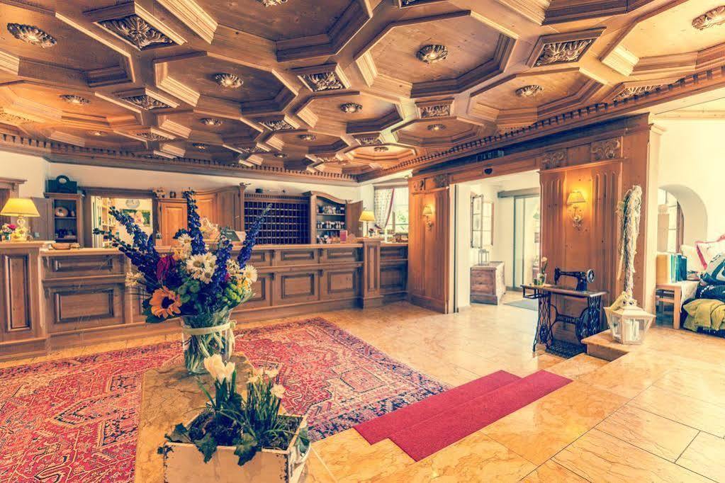 Hotel Sperlhof Виндишгарстен Экстерьер фото
