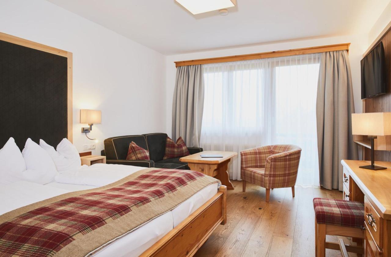 Hotel Sperlhof Виндишгарстен Экстерьер фото